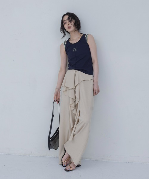 Eimee Law(エイミーロウ)の「ドレープフリル ワイドパンツ(その他パンツ・レディース・ライトベージュ/ネイビー・MEDIUM)」の20枚目の写真