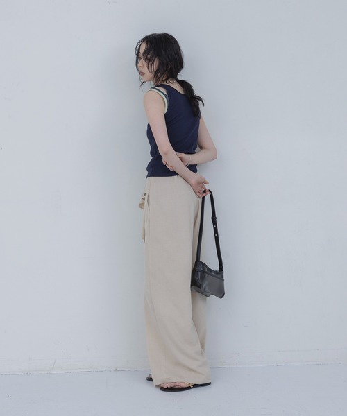 Eimee Law(エイミーロウ)の「ドレープフリル ワイドパンツ(その他パンツ・レディース・ライトベージュ/ネイビー・MEDIUM)」の21枚目の写真