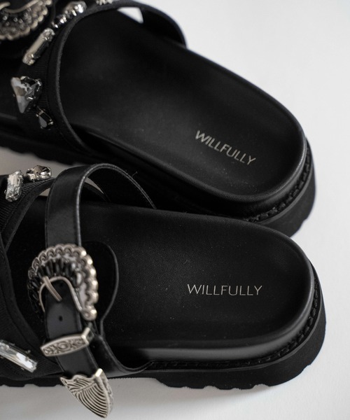 WILLFULLY(ウィルフリー)の「asymmetric bijou strap sandal(サンダル・レディース・ブラック/アイボリー・L/M/S)」の7枚目の写真