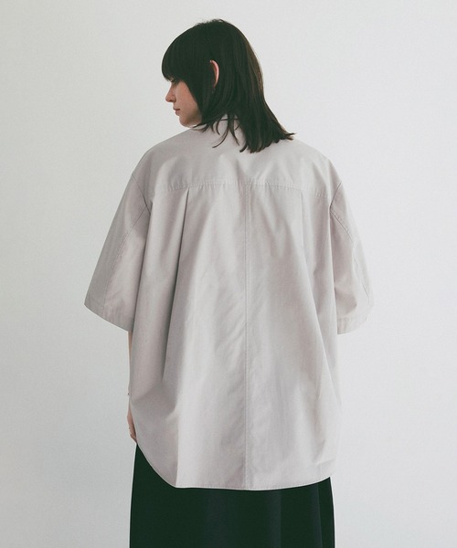 CLANE(クラネ)の「HALF SLEEVE HUGE SHIRTS(シャツ/ブラウス・レディース・グレー/ストライプ/ホワイト・1/2)」の14枚目の写真