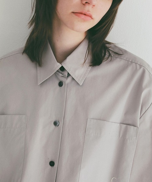 CLANE(クラネ)の「HALF SLEEVE HUGE SHIRTS(シャツ/ブラウス・レディース・グレー/ストライプ/ホワイト・1/2)」の15枚目の写真