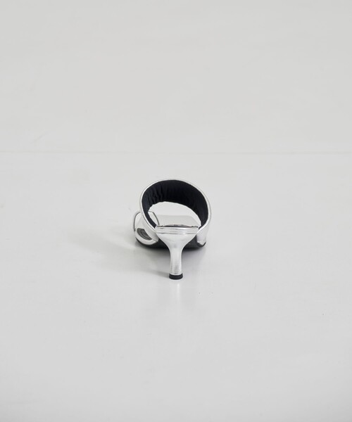 CITY TOKYO(シティトウキョウ)の「【CITY TOKYO/シティートウキョウ】Asymmetry Leather Sandal/アシンメトリーレザーサンダル(サンダル・レディース・ブラック/ホワイト/シルバー・1/2)」の4枚目の写真