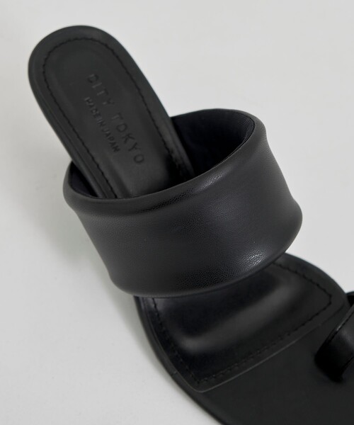 CITY TOKYO(シティトウキョウ)の「【CITY TOKYO/シティートウキョウ】Asymmetry Leather Sandal/アシンメトリーレザーサンダル(サンダル・レディース・ブラック/ホワイト/シルバー・1/2)」の20枚目の写真