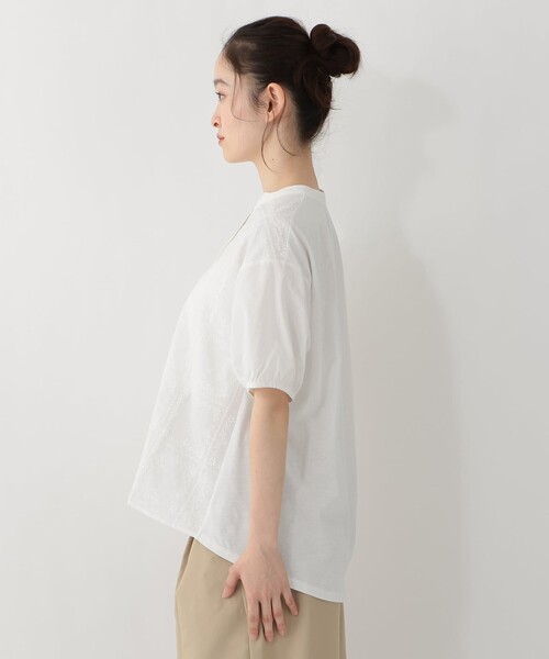 Afternoon Tea（アフタヌーンティー）の「刺繍スキッパープルオーバー（Tシャツ/カットソー・レディース・オフホワイト/ライトブルー/ネイビー・MEDIUM）」の5枚目の写真