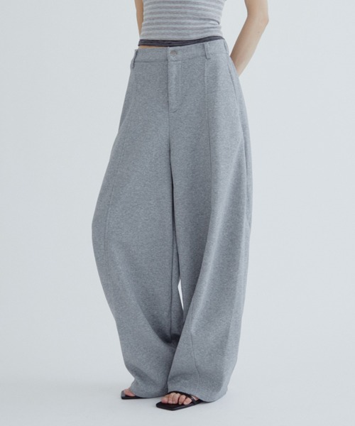 ANF.MUU(アンフムー)の「【再入荷】ベルトループ付きスウェットバレルレッグパンツ(スウェットパンツ・レディース・ライトグレー/ブラック/グレー・FREE)」の3枚目の写真