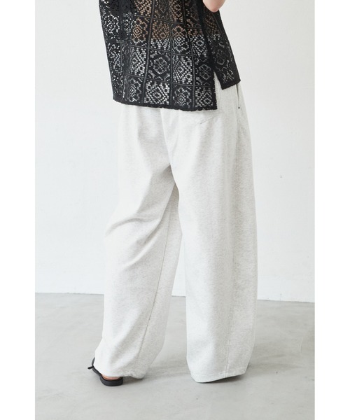 ANF.MUU(アンフムー)の「【再入荷】ベルトループ付きスウェットバレルレッグパンツ(スウェットパンツ・レディース・ライトグレー/ブラック/グレー・FREE)」の13枚目の写真