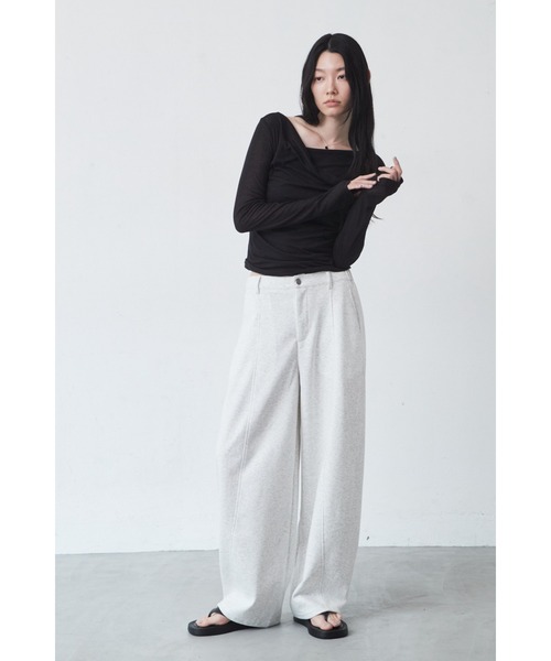 ANF.MUU(アンフムー)の「【再入荷】ベルトループ付きスウェットバレルレッグパンツ(スウェットパンツ・レディース・ライトグレー/ブラック/グレー・FREE)」の4枚目の写真