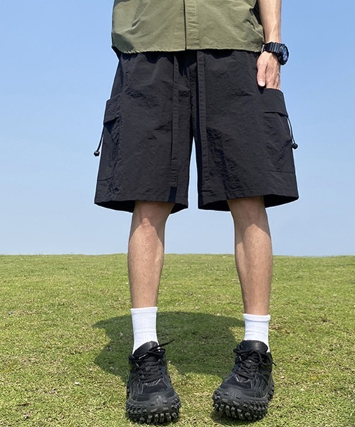 KELVIN(ケルヴァン)の「Utility Cargo Shorts ユーティリティカーゴショーツ(その他パンツ・メンズ・ブラック/ベージュ・MEDIUM/LARGE)」の4枚目の写真