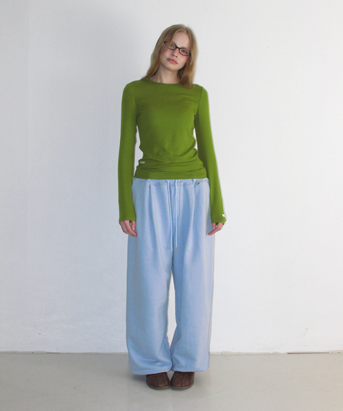 RONRON(ロンロン)の「SOFT MINI LABEL LONG SLEEVE OLIVE(Tシャツ/カットソー・レディース・その他・FREE)」の4枚目の写真