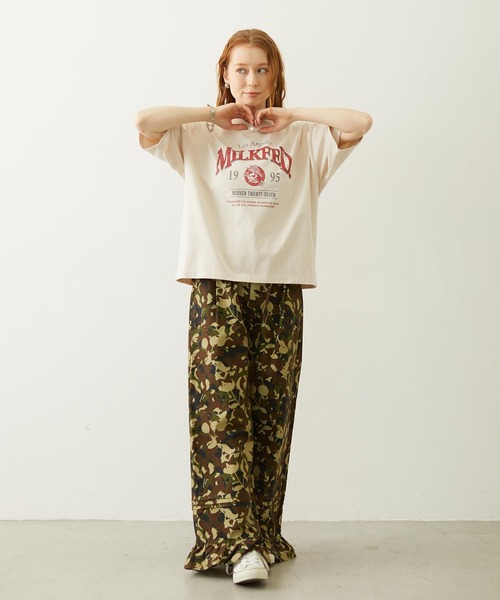 MILKFED.（ミルクフェド）の「EAGLE ARCH LOGO S/S TEE（Tシャツ/カットソー・レディース・オフホワイト/アッシュ/バーガンディー・L/M）」の14枚目の写真