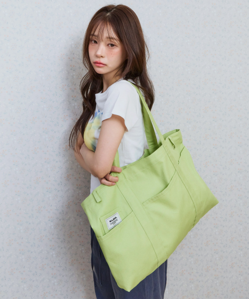 KIJIKO（キジコ）の「Ke906. Angled Pocket Utility Tote Melon green（トートバッグ・レディース・その他・FREE）」の2枚目の写真