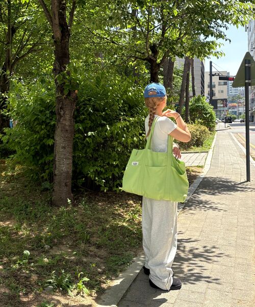 KIJIKO（キジコ）の「Ke906. Angled Pocket Utility Tote Melon green（トートバッグ・レディース・その他・FREE）」の10枚目の写真
