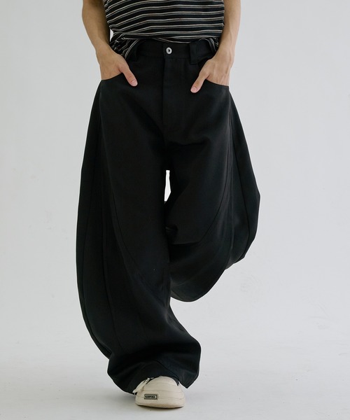 EPNK(イーピーエヌケー)の「Switch seam flare slacks / スイッチシームフレアスラックス(スラックス・メンズ・チャコールグレー/ブラック・SMALL/LARGE/MEDIUM)」の6枚目の写真
