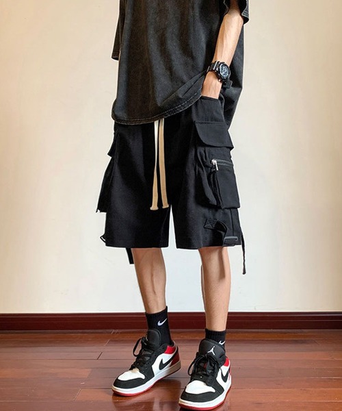 WESTBOY(ウエストボーイ)の「ストリート マルチポケット ストラップ カーゴショーツ WO26S14PT15(その他パンツ・メンズ・ブラック・XL/M/L)」の3枚目の写真