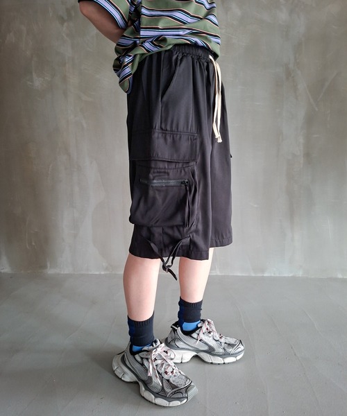 WESTBOY(ウエストボーイ)の「ストリート マルチポケット ストラップ カーゴショーツ WO26S14PT15(その他パンツ・メンズ・ブラック・XL/M/L)」の10枚目の写真
