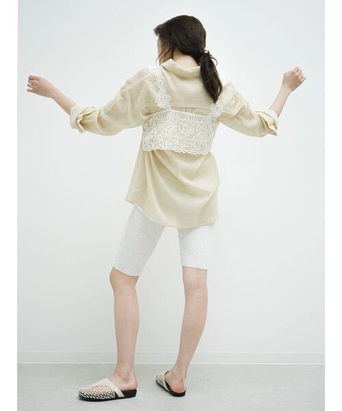 FIKA.(フィーカ)の「Crochet lace bustier(その他トップス・レディース・ホワイト/ブラック・MEDIUM)」の5枚目の写真