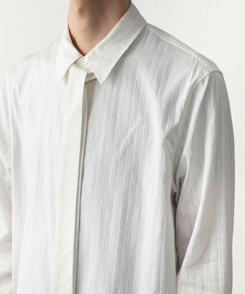 ATTACHMENT（アタッチメント）の「コットン シャドーストライプ ブロード ナロータイ L/S シャツ / CO SHADOW STRIPE BROAD NARROW TIE L/S SHIRT（シャツ/ブラウス・メンズ・オフホワイト/ブラック/カーキ・1/3/2/4）」の21枚目の写真