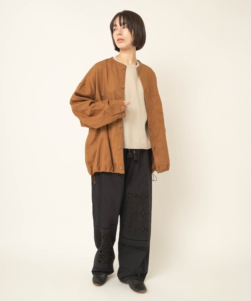 RNA-N(アールエヌエーエヌ)の「B2978 リブコンビヘムカーブプルオーバー(Tシャツ/カットソー・レディース・グレイッシュベージュ/ブラック/レッド・FREE)」の6枚目の写真