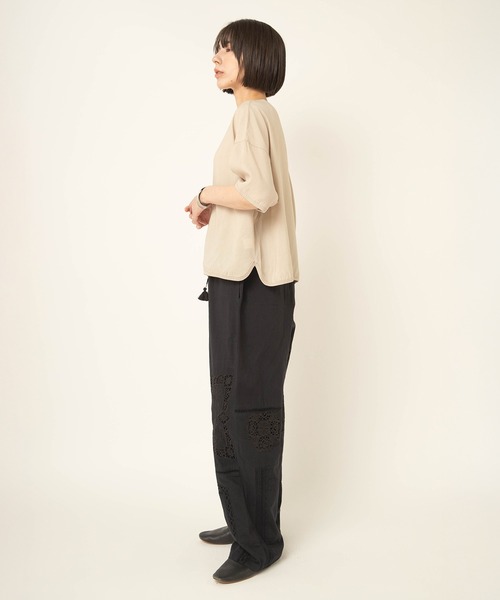 RNA-N(アールエヌエーエヌ)の「B2978 リブコンビヘムカーブプルオーバー(Tシャツ/カットソー・レディース・グレイッシュベージュ/ブラック/レッド・FREE)」の10枚目の写真