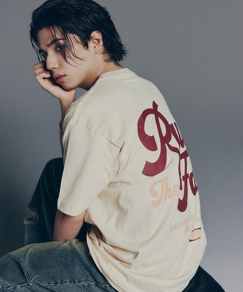 RULE THE FATE(ルールザフェイト)の「RTF LETTERING TEE/レタリングTシャツ(Tシャツ/カットソー・メンズ・ベージュ/ブラック・2/1/0)」の3枚目の写真