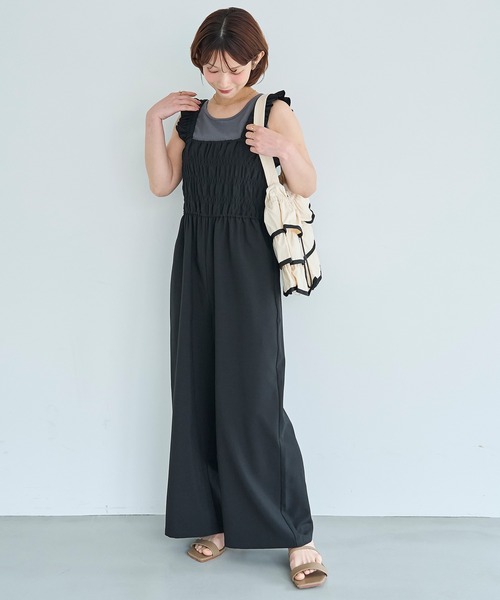 mil(ミル)の「シャーリング サロペット【587228】(サロペット/オーバーオール・レディース・ブラウン/ブラック/グレイッシュベージュ・S/XS)」の6枚目の写真