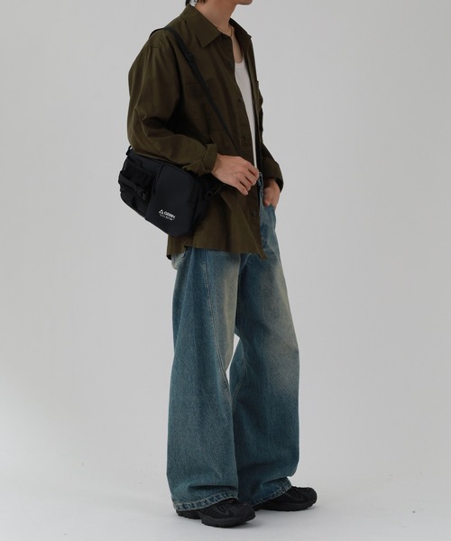 GERRY（ジェリー）の「GERRY 撥水加工 ボトル外側収納 ショルダーバッグ BAG 男女兼用（ショルダーバッグ・メンズ・ブラック・FREE）」の15枚目の写真