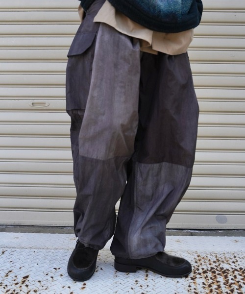 SHINYAKOZUKA(シンヤコヅカ)の「【SHINYAKOZUKA】 B-64(カーゴパンツ・メンズ・ブラック・SMALL)」の1枚目の写真