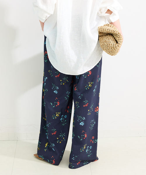 Simplicite(サンプリシテ)の「手洗い可 / ボタニカル柄パンツ(その他パンツ・レディース・ネイビー/スカイブルー/イエロー・FREE)」の9枚目の写真