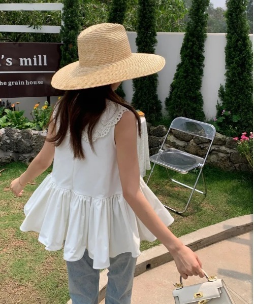BIRTHDAY BASH(バースデイバッシュ)の「LACE COLLAR NS TOPS(レースカラーNSトップス)(シャツ/ブラウス・レディース・ブラック/ホワイト・MEDIUM/SMALL)」の3枚目の写真