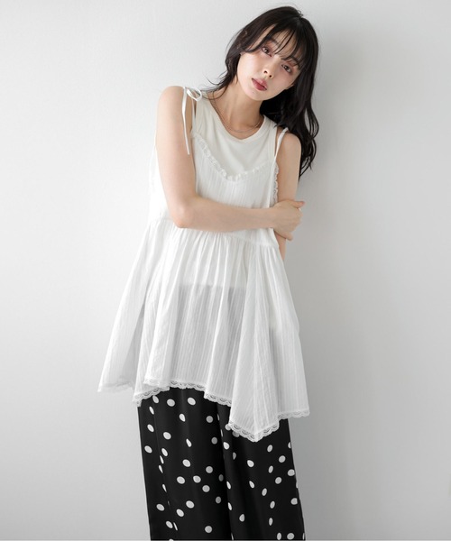 La-gemme(ラジェム)の「レース×リボンキャミソールチュニック(シャツ/ブラウス・レディース・ホワイト/ブラック・フリー)」の3枚目の写真