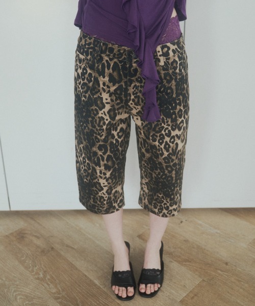 chernyy（チェルニー）の「chernyy low-waist cotton capri pants / ローウエストコットンカプリパンツ（その他パンツ・レディース・レオパード/ブラック・LARGE/MEDIUM/SMALL）」の7枚目の写真