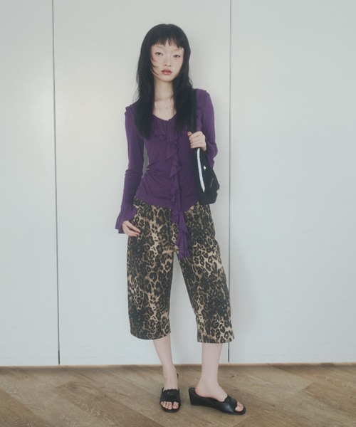 chernyy（チェルニー）の「chernyy low-waist cotton capri pants / ローウエストコットンカプリパンツ（その他パンツ・レディース・レオパード/ブラック・LARGE/MEDIUM/SMALL）」の11枚目の写真