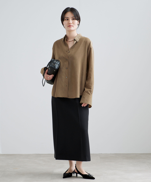 IENA(イエナ)の「《/手洗い可》フィブリルキュプラミックスシャツ(シャツ/ブラウス・レディース・チャコールグレー/カーキ・FREE)」の4枚目の写真