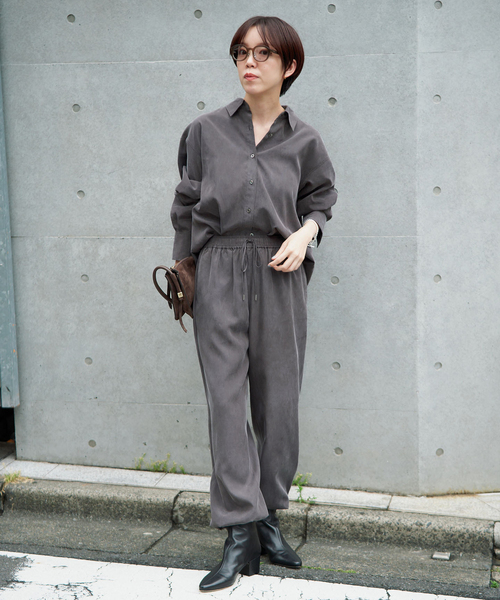 IENA(イエナ)の「《/手洗い可》フィブリルキュプラミックスシャツ(シャツ/ブラウス・レディース・チャコールグレー/カーキ・FREE)」の5枚目の写真