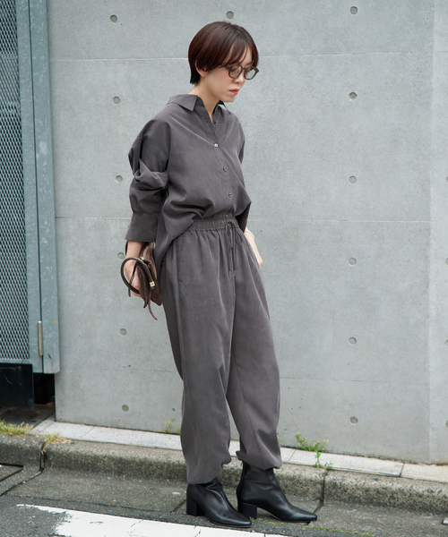 IENA(イエナ)の「《/手洗い可》フィブリルキュプラミックスシャツ(シャツ/ブラウス・レディース・チャコールグレー/カーキ・FREE)」の8枚目の写真