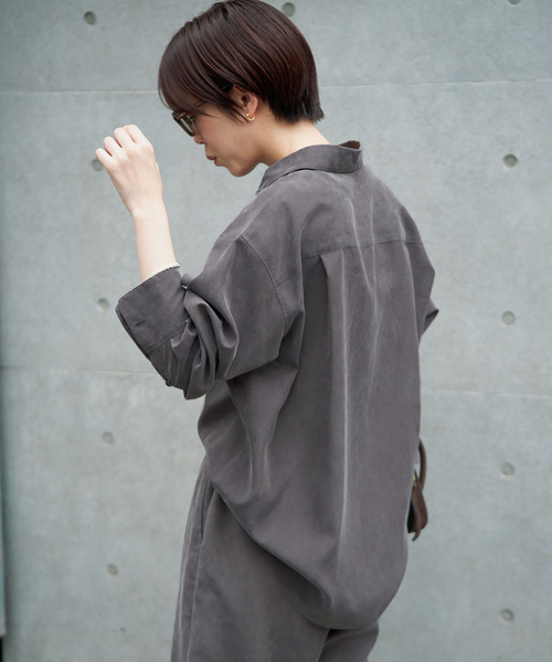IENA(イエナ)の「《/手洗い可》フィブリルキュプラミックスシャツ(シャツ/ブラウス・レディース・チャコールグレー/カーキ・FREE)」の10枚目の写真