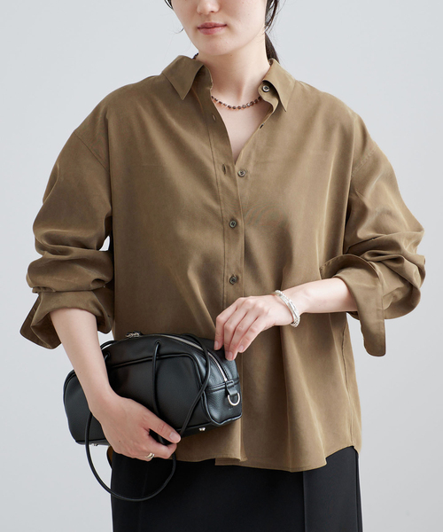 IENA(イエナ)の「《/手洗い可》フィブリルキュプラミックスシャツ(シャツ/ブラウス・レディース・チャコールグレー/カーキ・FREE)」の19枚目の写真