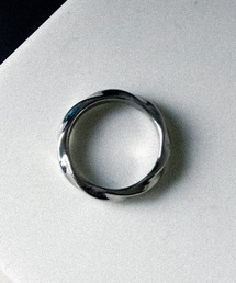 cii（シー）の「Uneven ring（リング）」