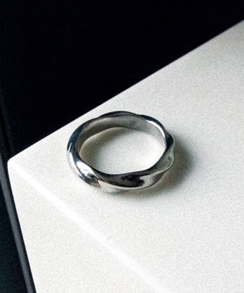 cii(シー)の「Uneven ring(リング・メンズ・シルバー・FREE)」の5枚目の写真
