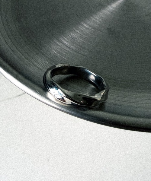 cii(シー)の「Uneven ring(リング・メンズ・シルバー・FREE)」の4枚目の写真