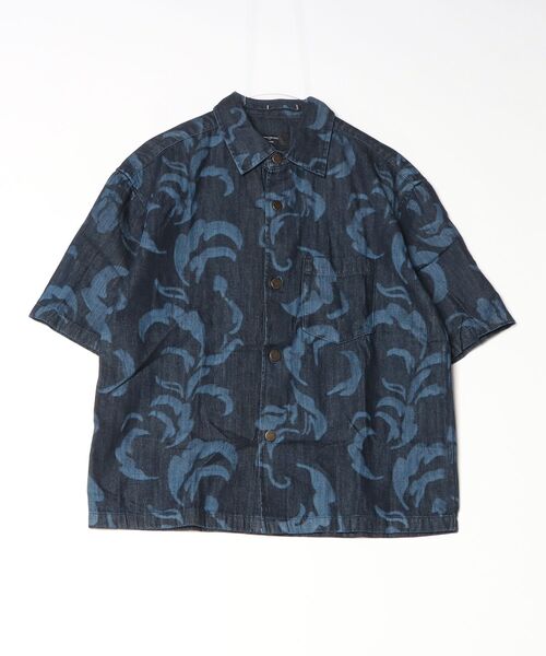 BANANA REPUBLIC FACTORY STORE(バナナリパブリック ファクトリーストア)の「BANANA REPUBLIC FACTORY STORE リラックスフィット デニムシャツ(シャツ/ブラウス・メンズ・インディゴブルー・L/M/XL)」の2枚目の写真