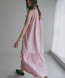 SLEEVELESS GATHERED ONE PIECE