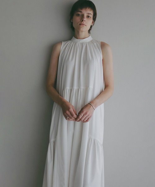 MANOF(マノフ)の「SLEEVELESS GATHERED ONE PIECE(ワンピース・レディース・ブラック/ホワイト/ピンク・M/S)」の7枚目の写真