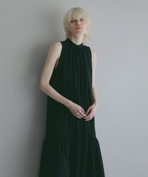 MANOF(マノフ)の「SLEEVELESS GATHERED ONE PIECE(ワンピース・レディース・ブラック/ホワイト/ピンク・M/S)」の18枚目の写真