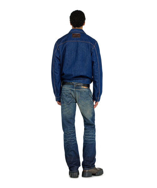 DIESEL(ディーゼル)の「メンズ デニムパンツ 1985 LARKEE(デニムパンツ・メンズ・ダークインディゴブルー・26inch/30inch/28inch/32inch/34inch/36inch)」の2枚目の写真
