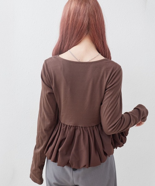 archives（アルシーヴ）の「【ＯＮかわ】タックドレープバルーンドッキングＴＯＰＳ（Tシャツ/カットソー・レディース・ブラック/ブラウン/グレー/オフホワイト・MEDIUM）」の5枚目の写真