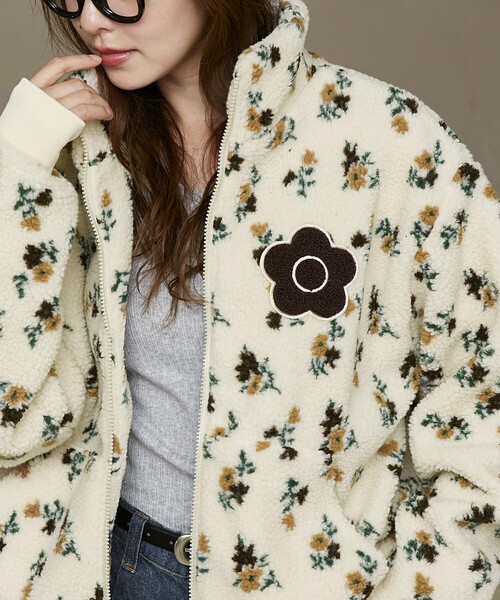 MARY QUANT(マリークワント)の「MARY QUANT × PUBLUX/マリークワント 別注 相良 ワッペン 花柄 ボアブルゾン 限定展開(ブルゾン・レディース・グレー/ブラウン/ベージュ・フリ-)」の18枚目の写真