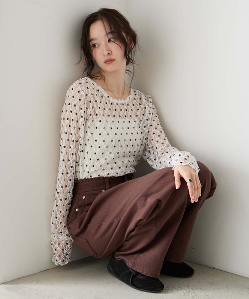 forksy.(フォルクシー)の「【forksy.】レースシアー シャーリングロンT / 花柄・ドット(Tシャツ/カットソー・レディース・ブラック系/グレー系/ブラック系1/グレー系1/ホワイト系1/ホワイト系・FREE)」の12枚目の写真