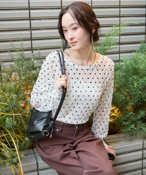 forksy.(フォルクシー)の「【forksy.】レースシアー シャーリングロンT / 花柄・ドット(Tシャツ/カットソー・レディース・ブラック系/グレー系/ブラック系1/グレー系1/ホワイト系1/ホワイト系・FREE)」の21枚目の写真
