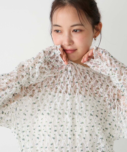 forksy.(フォルクシー)の「【forksy.】レースシアー シャーリングロンT / 花柄・ドット(Tシャツ/カットソー・レディース・ブラック系/グレー系/ブラック系1/グレー系1/ホワイト系1/ホワイト系・FREE)」の3枚目の写真